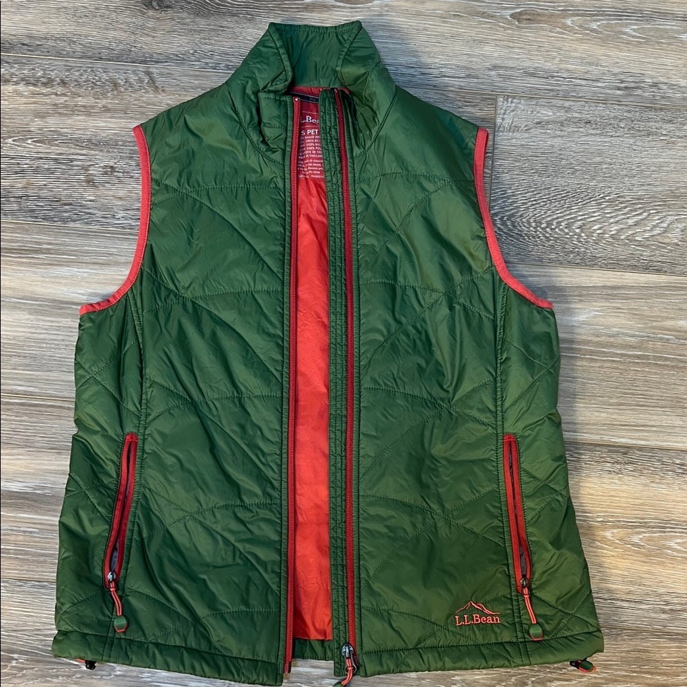 L.L. Bean Green and Red Vest